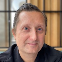Robert Dee