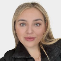 holly Gowland