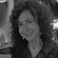 Susan Lee