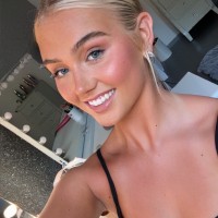 Lia Armstrong