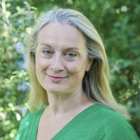 Charlotte Crosse Charlotte Crosse