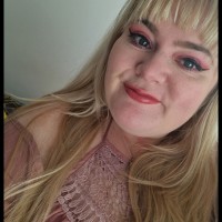 Holly Thornton Holly Thornton