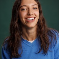 Lara Newell Lara Newell